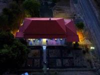 The Blue Moon Guesthouse and Restaurant image 3